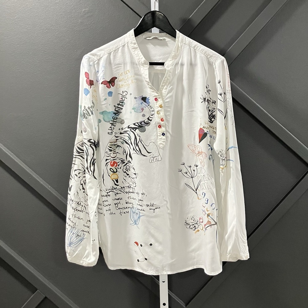 Desigual Blouse Size XXL White Graphic Art Tiger Butterfly Studded Popover Top